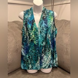 Rose & Olive Top. Size M